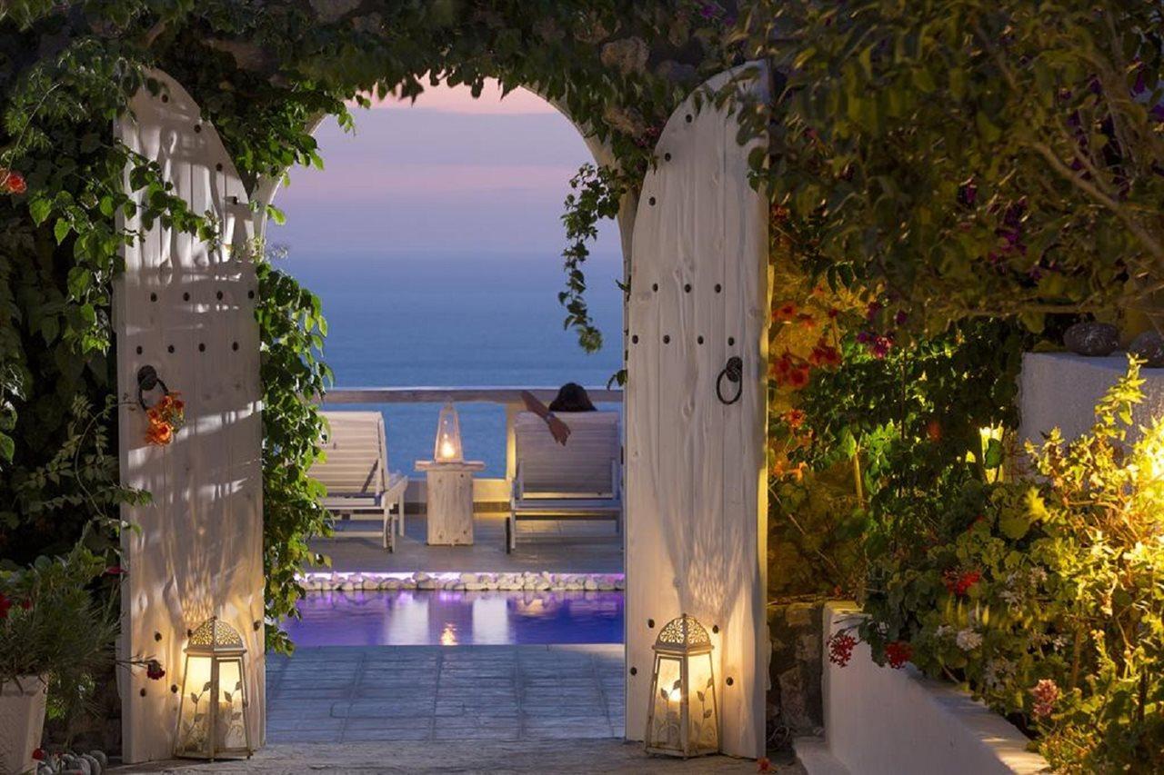 Athermi Suites - Adults Only Fira  Exteriér fotografie