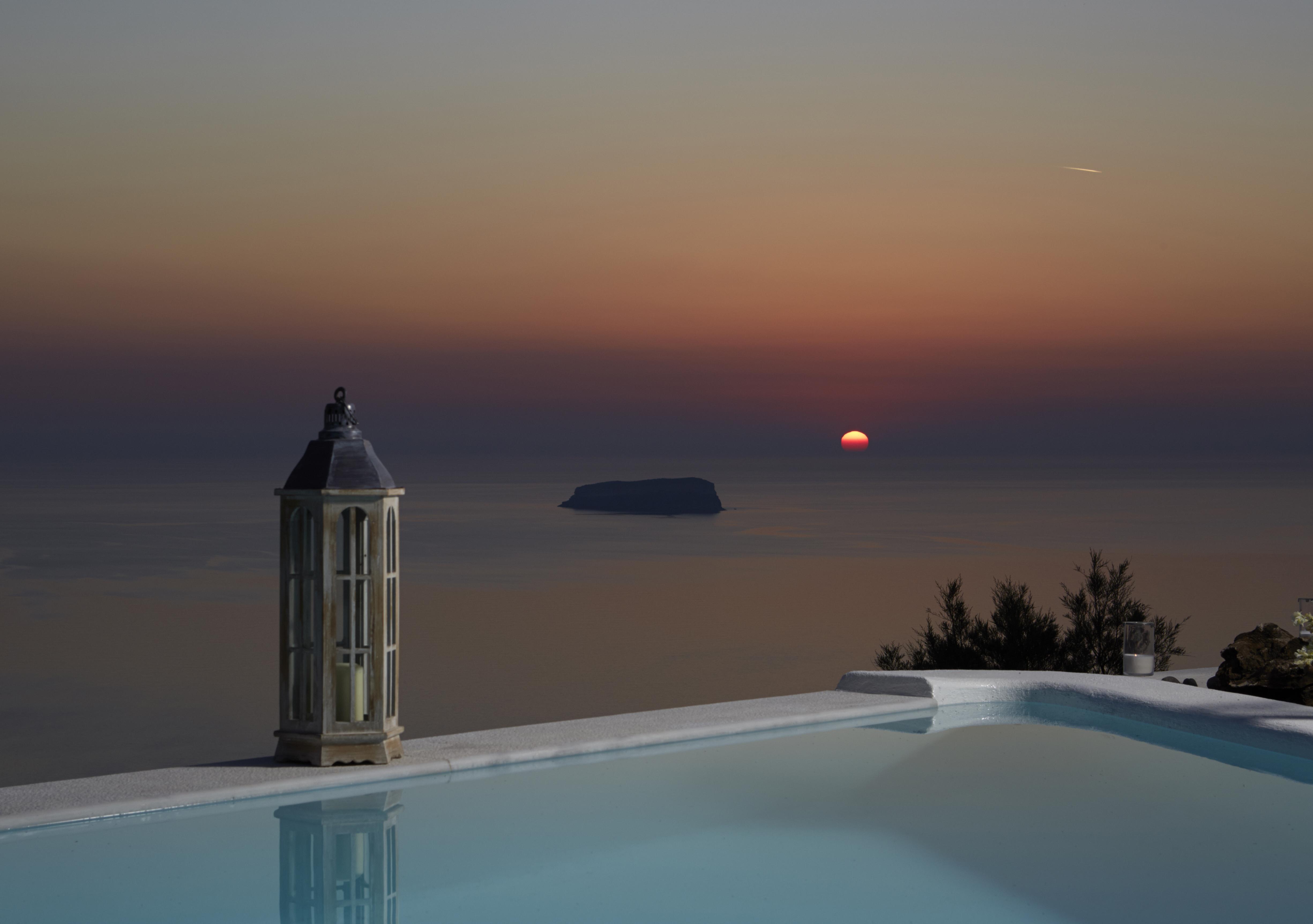 Athermi Suites - Adults Only Fira  Exteriér fotografie