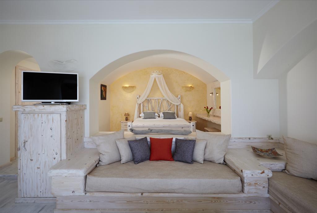 Athermi Suites - Adults Only Fira  Exteriér fotografie